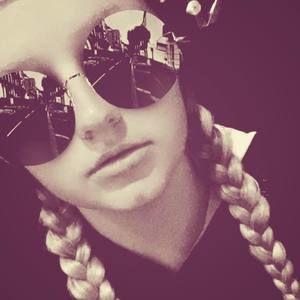 Meet your Posher, Karissa